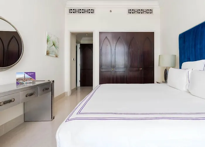Dream Inn Apartment- Tajer Souk Al Bahar